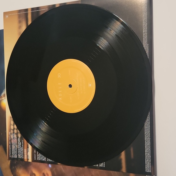 NWOT - Adelle "30" Vinyl - 2 Discs - Picture 5 of 7
